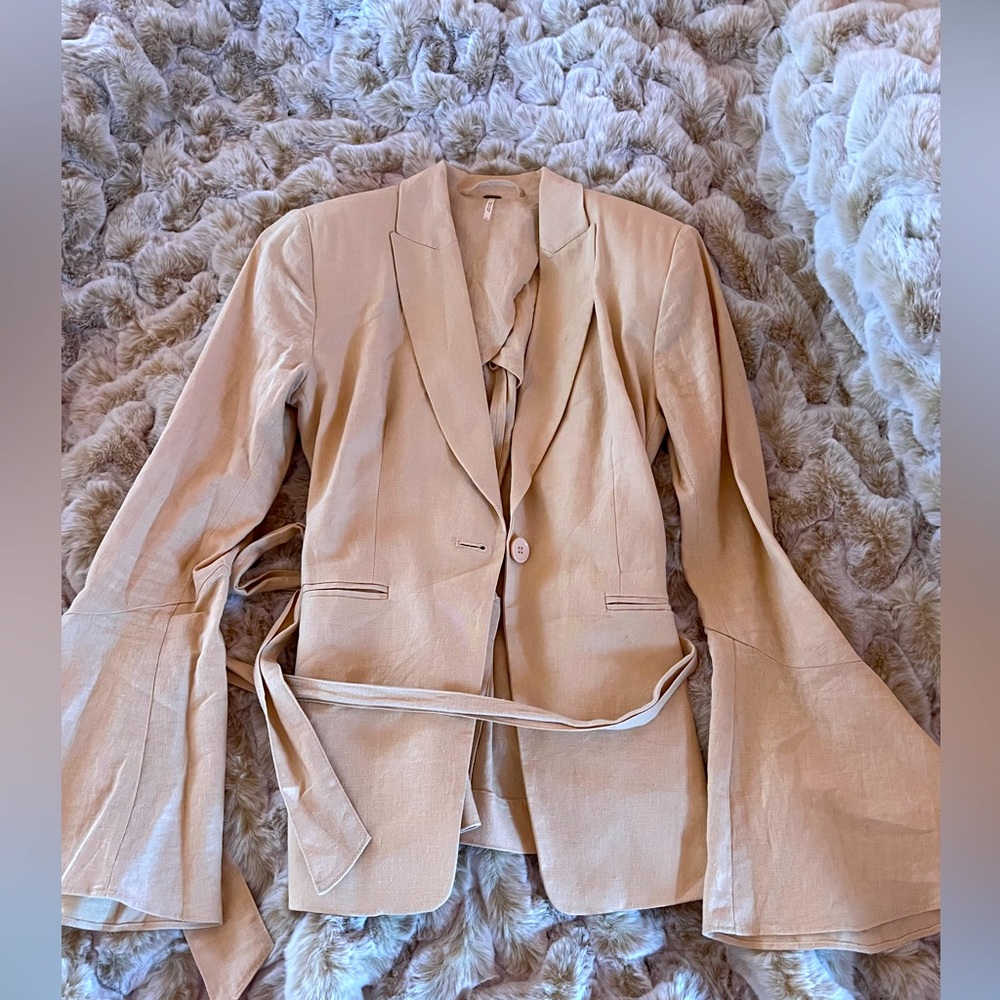 Free people beige tan flared cuff sleeve blazer